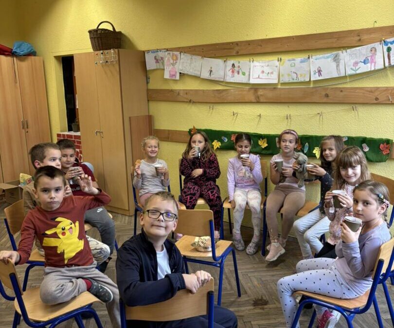 Tajanstvena šumska čajanka u 1. razredu