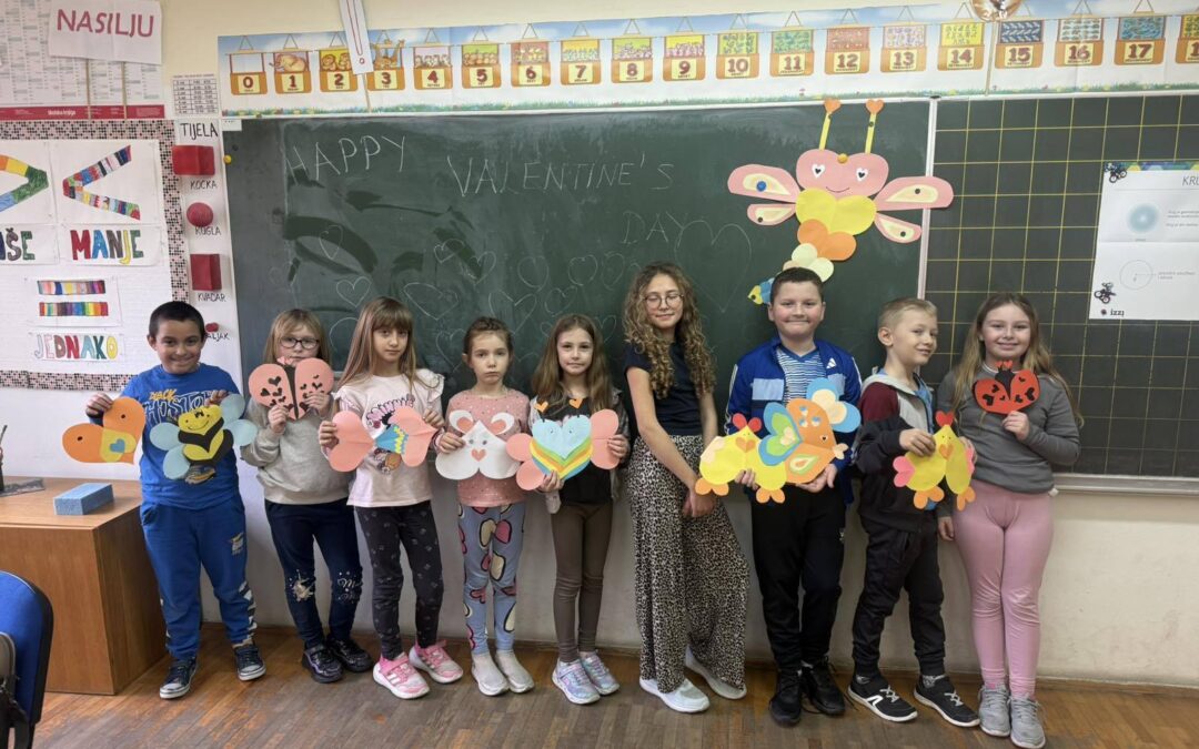 Happy Valentine’s Day- heart shaped animals.