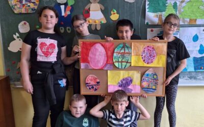 Sretan Uskrs žele učenici 3.razreda s učiteljicom Tamarom!